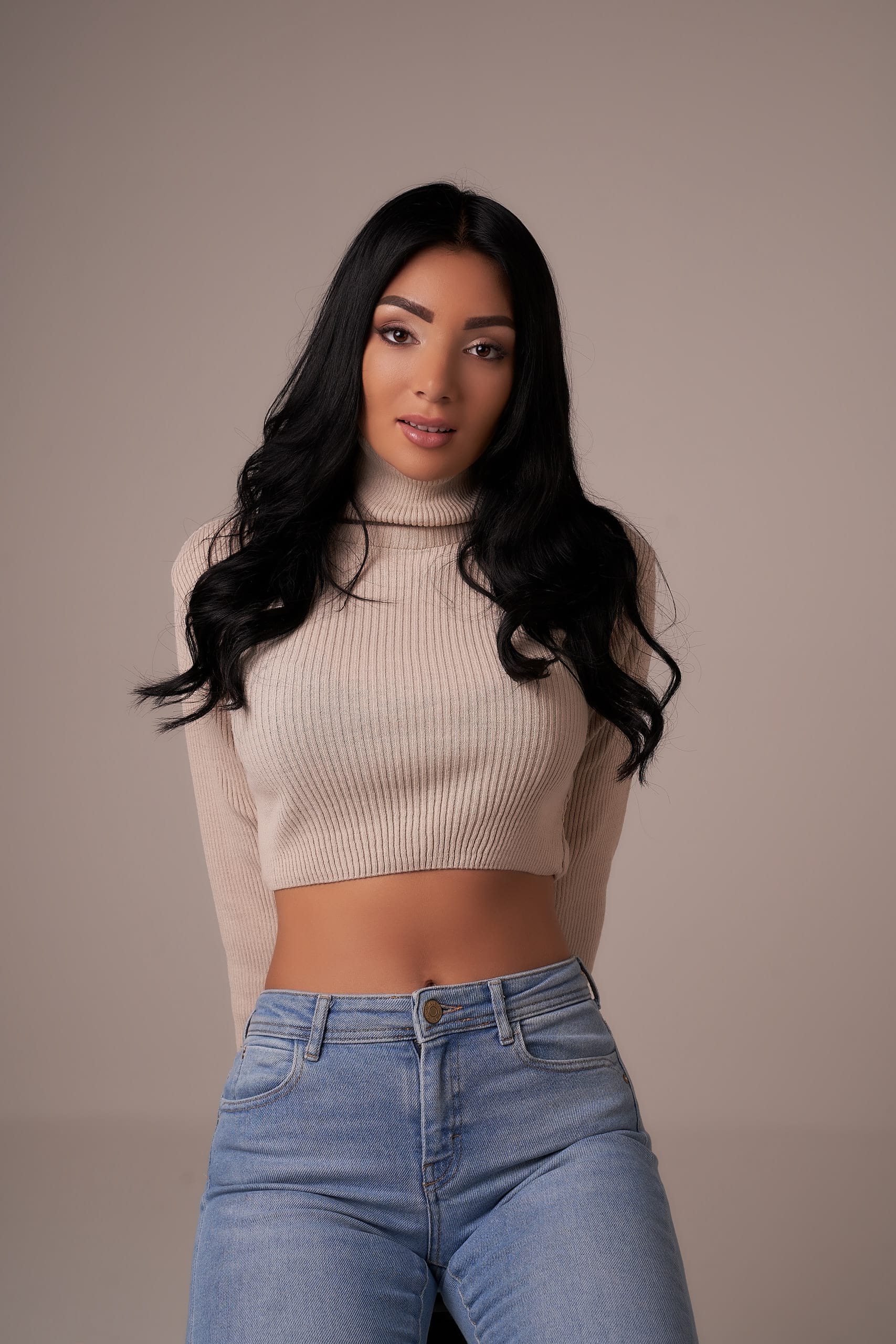 A Studio3 győri bérelhető fotóstúdiójának professzionális fotográfusa által készült Glamour fotózás képe 10